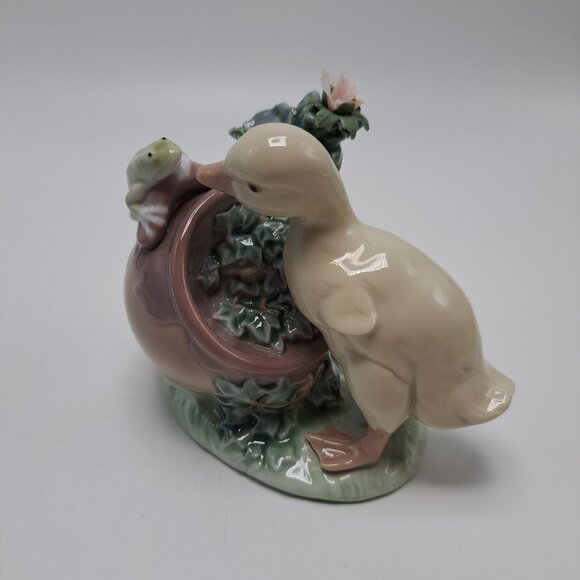 Lladro Porcelain Figurine #8025 "How Are You?" Duckling & Frog Damaged No Box - Picture 5 of 13